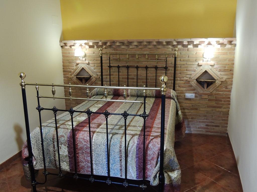 Las Bodegas Del Gilo Valdealgorfa Номер фото