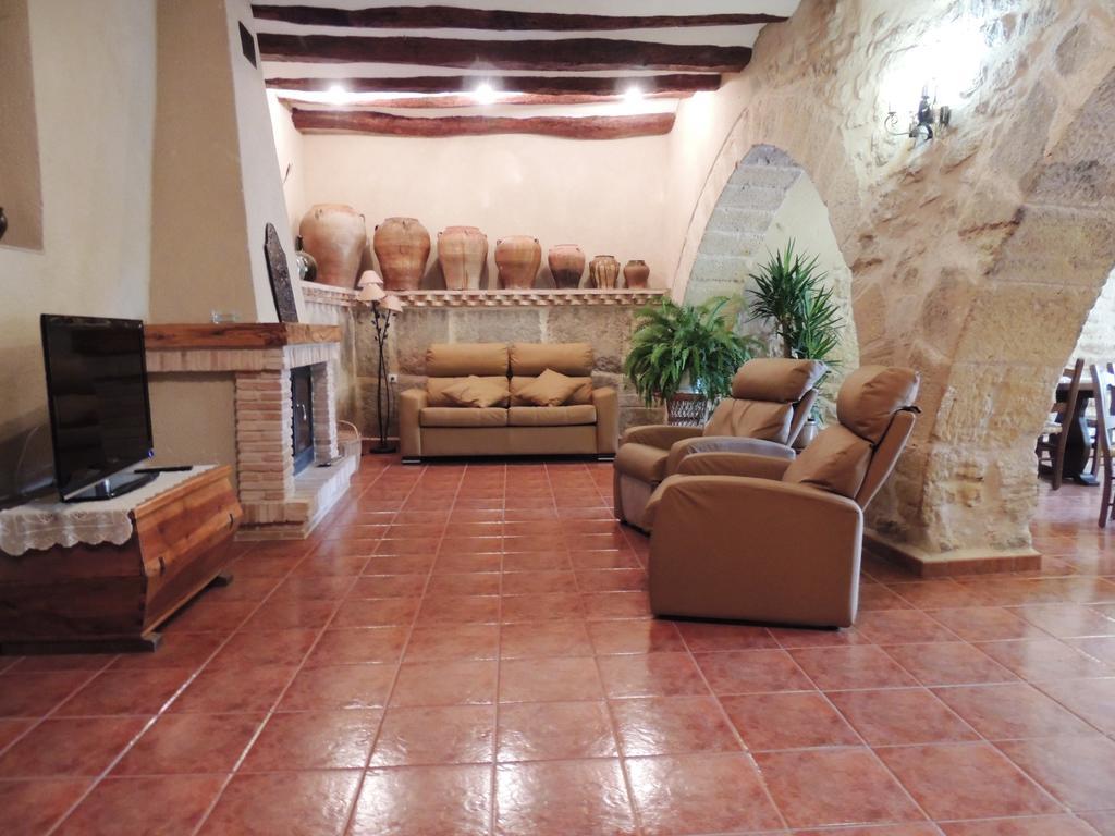 Las Bodegas Del Gilo Valdealgorfa Екстер'єр фото
